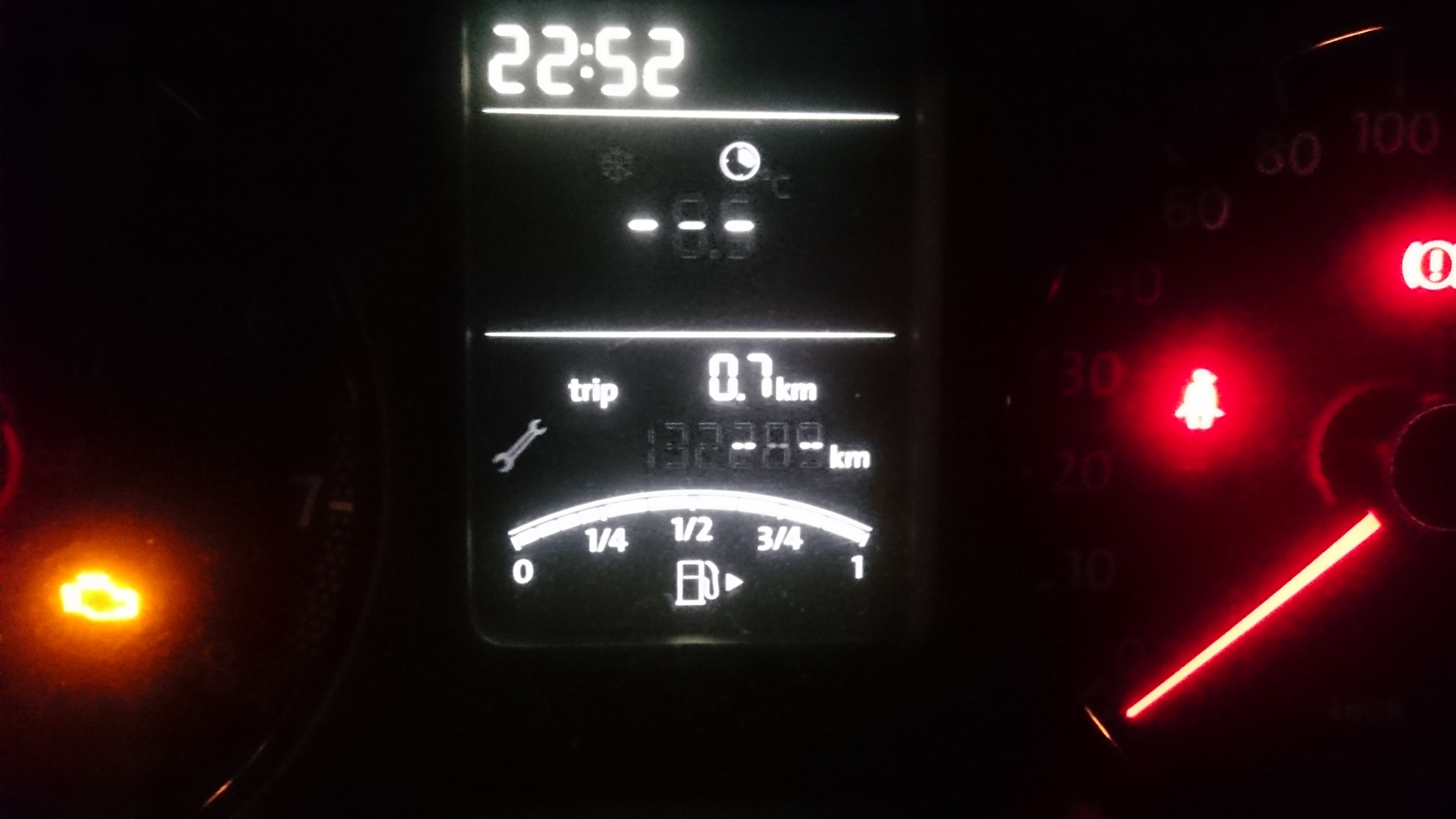 VW Polo 6R instrument cluster displaying the service interval