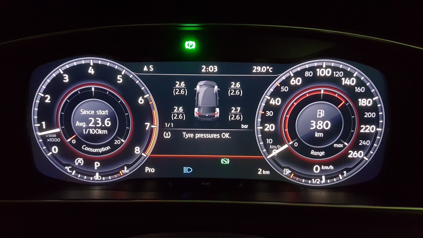 Kilometer display on Golf Mk7