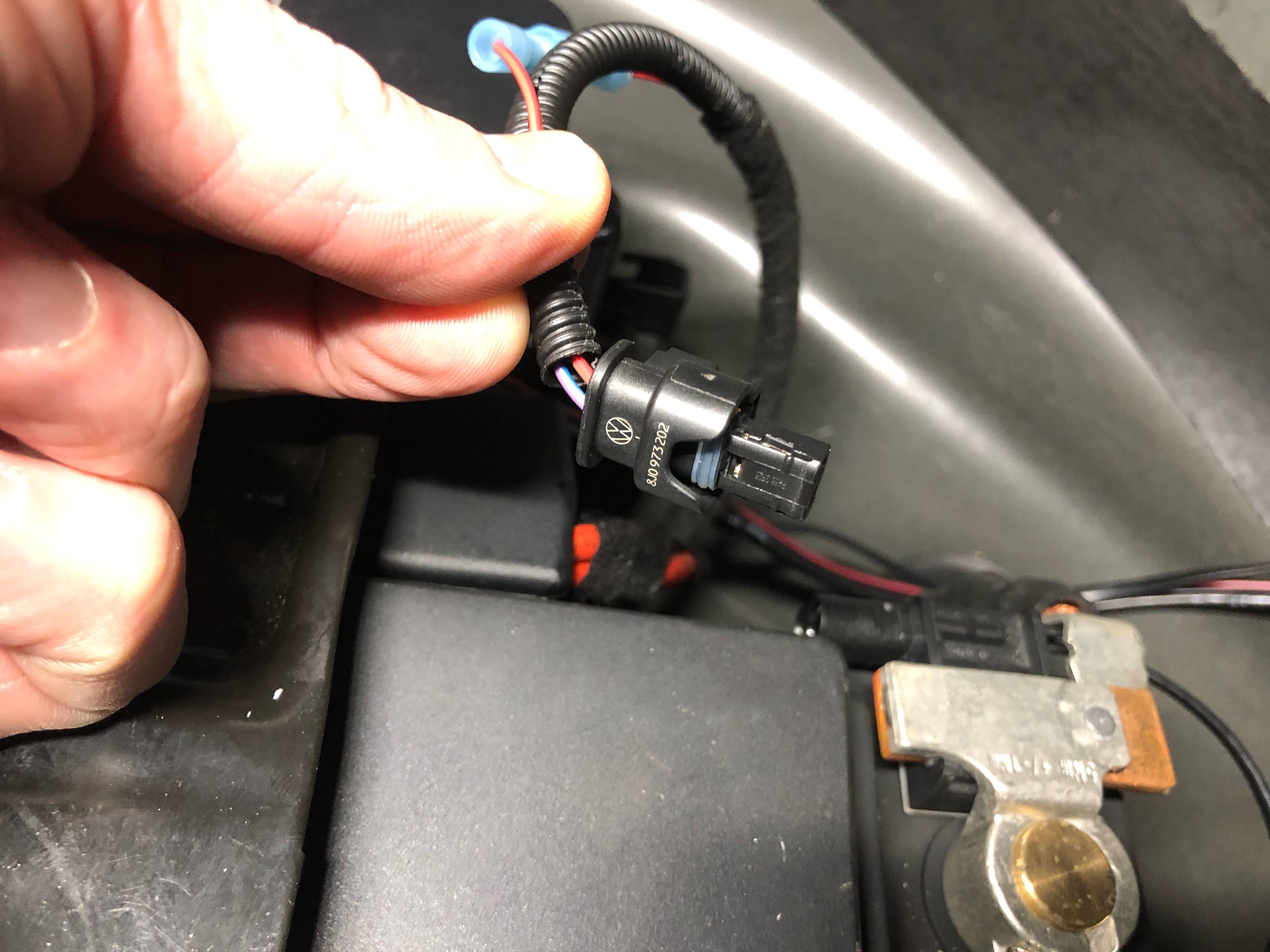VCDS Interface Cable Connection