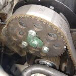 Camshaft retarded in slots, showing torsion value adjustment